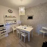 Near In 53889 아파트
